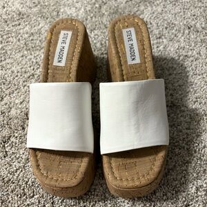 Steve Madden Size 5 White Platform Wedges